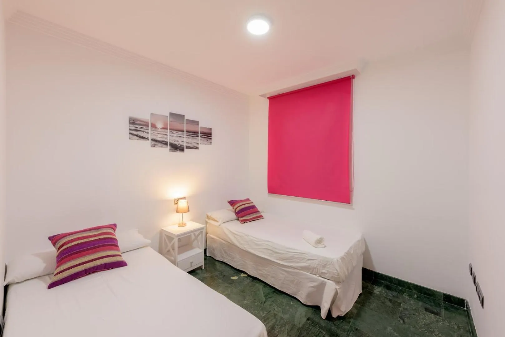 נרחה Apartamento Centrico Sibarys-3 Dormitorios 0*,  ספרד