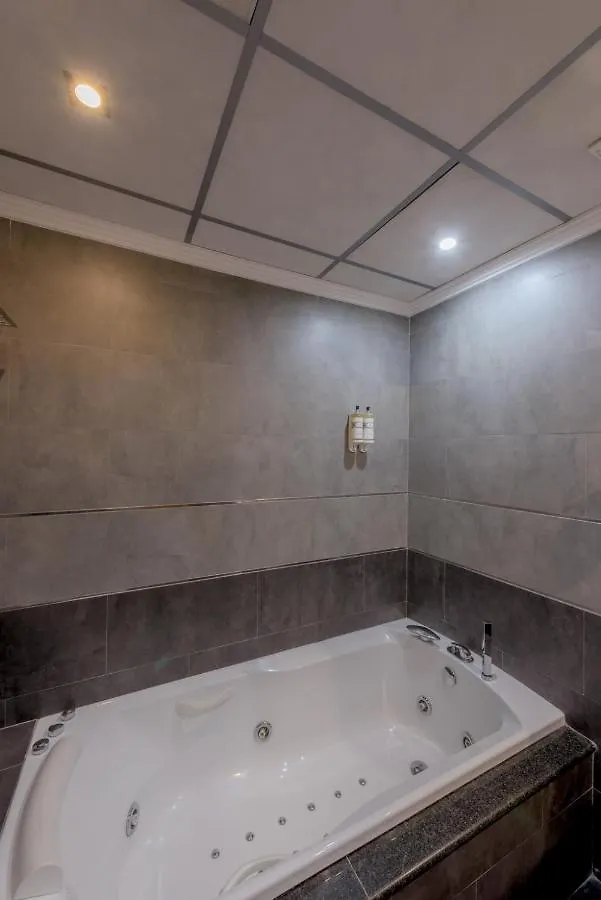 Apartamento Centrico Sibarys-3 Dormitorios Nerja 0*,  Spain